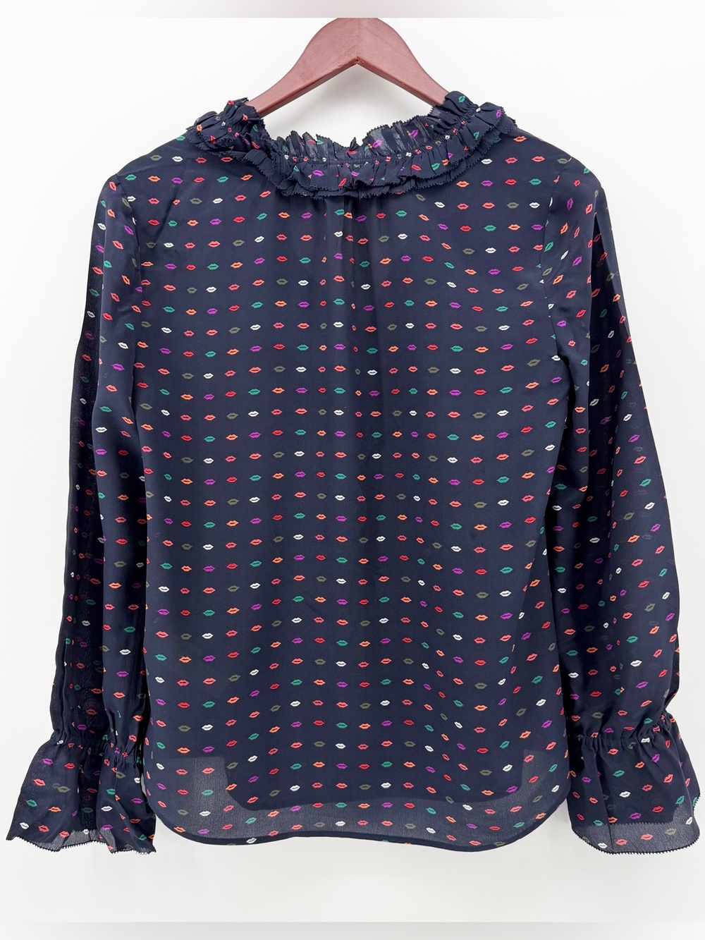 J.Crew EUC 100% Silk Ruffle Neck Lip Print Blouse Navy Rainbow Kisses Size 2 - Picture 2 of 7